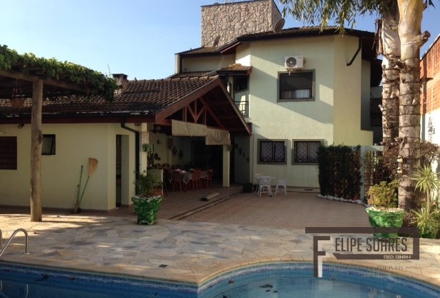 Casa 01898
